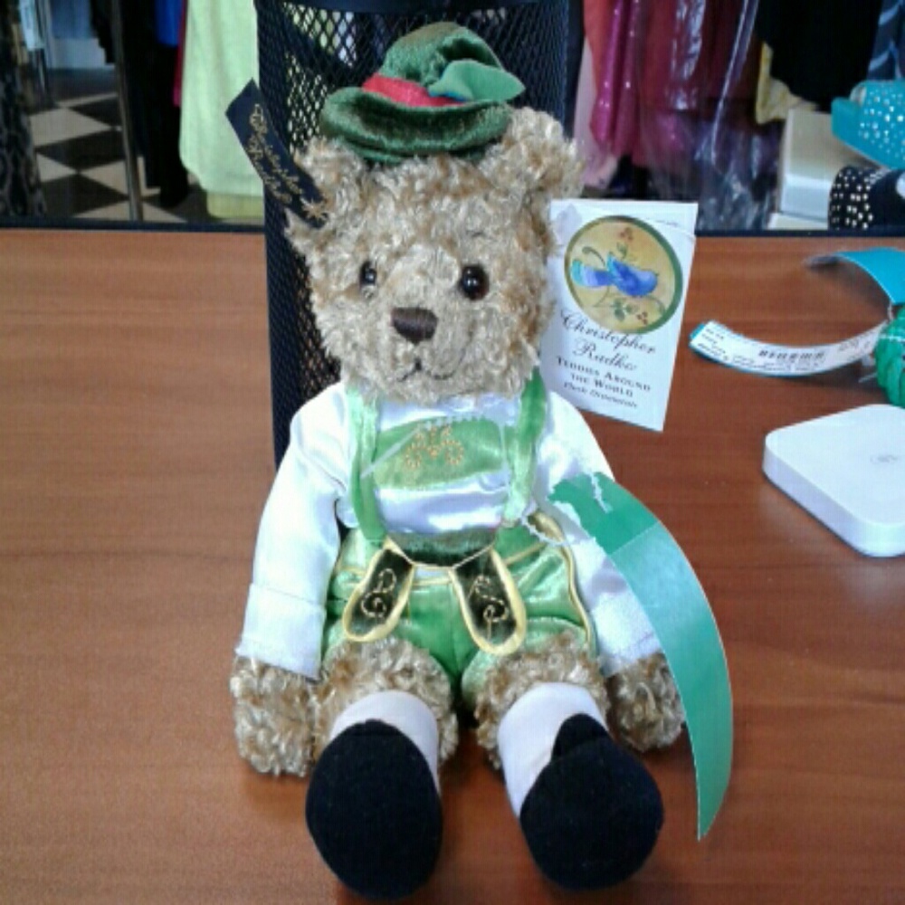 Teddy's Around the World by Christopher Radko